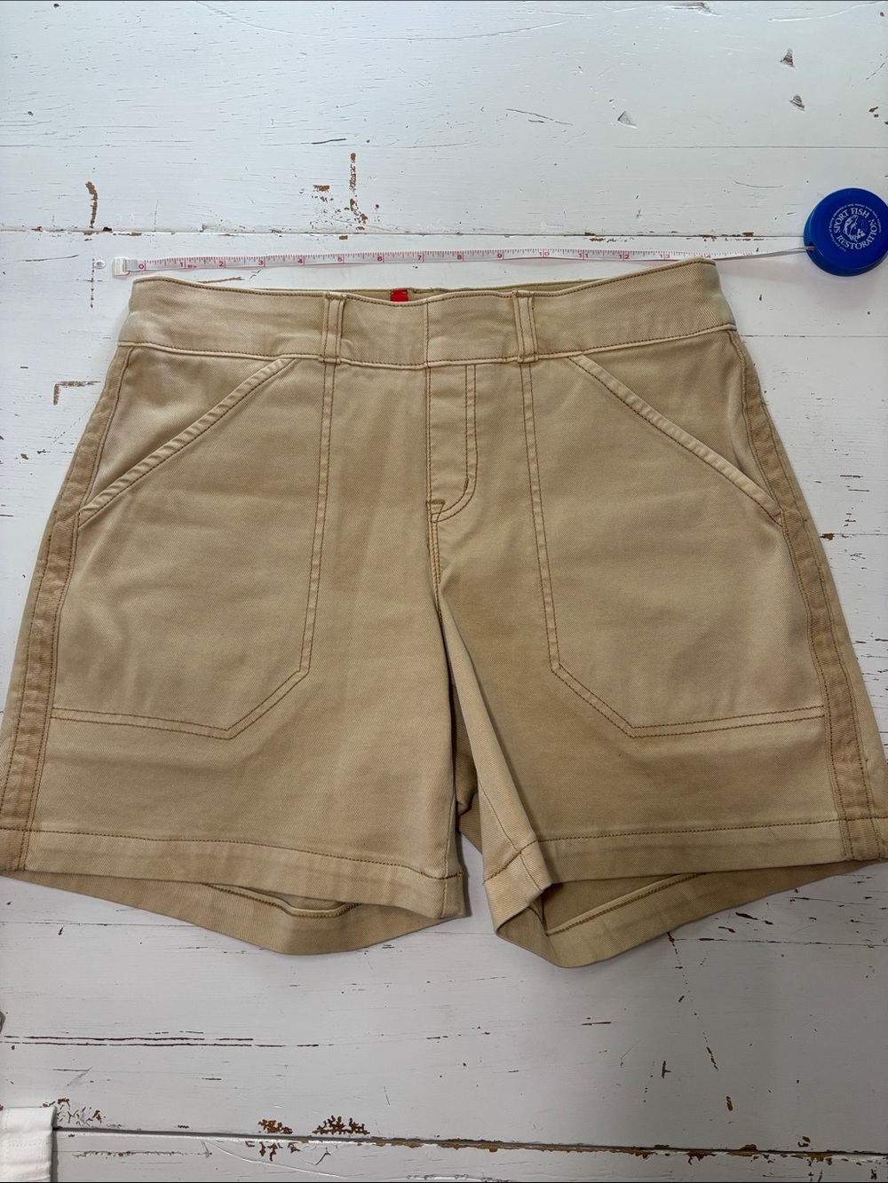Spanx Women's khaki Utility Shorts